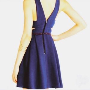 BCBG Generation Women Dress Embroidered Navy blue Cutout Midi Size 10 NEW